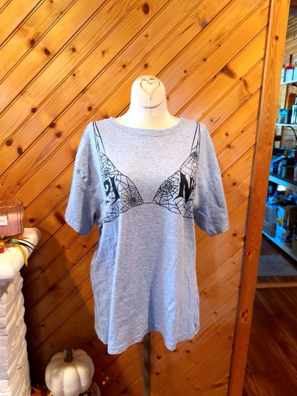 PINK Victoria’s Secret Halloween Spiderweb Graphic Tee Gray Size Medium